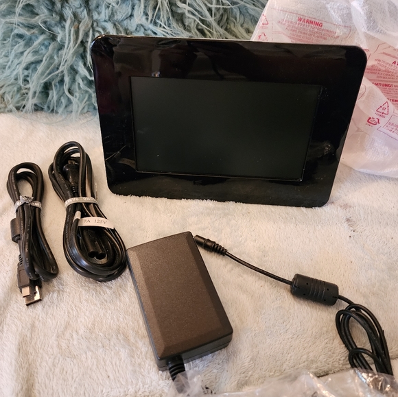 Samsung digital photo frame - Picture 10 of 10